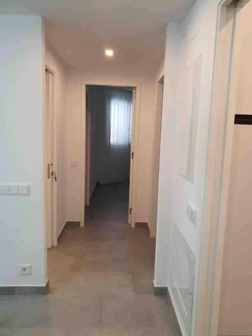 Ferienwohnung Piso Nuevo, Pk Pequeno Y A 5 Min De La Playa Caminando Cadaqués Exterior foto