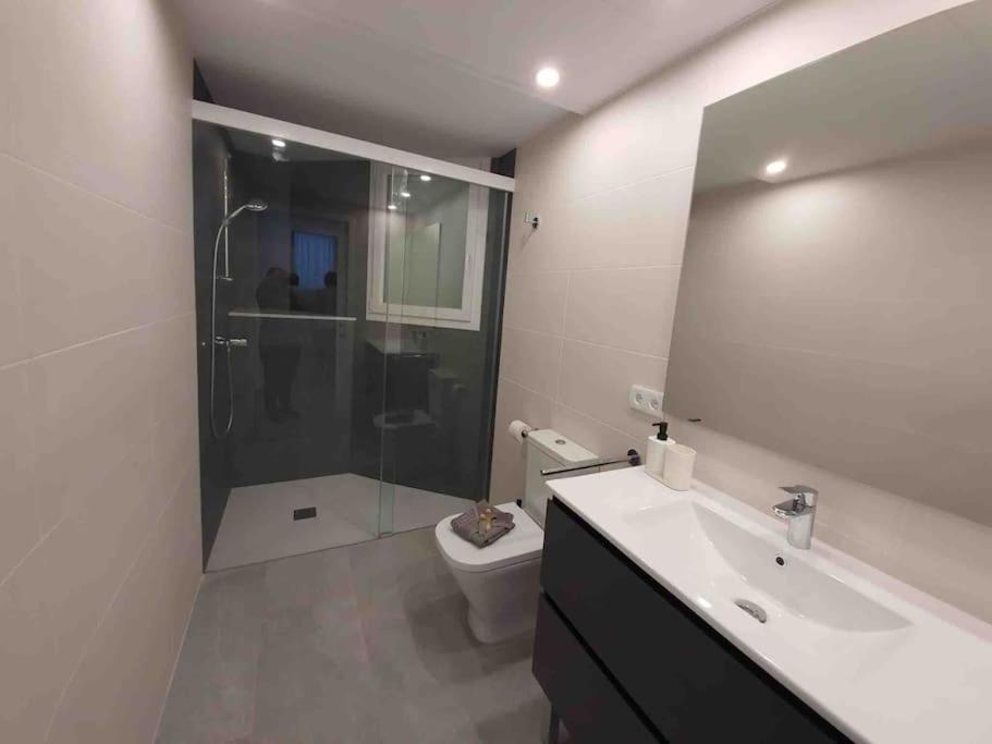 Ferienwohnung Piso Nuevo, Pk Pequeno Y A 5 Min De La Playa Caminando Cadaqués Exterior foto