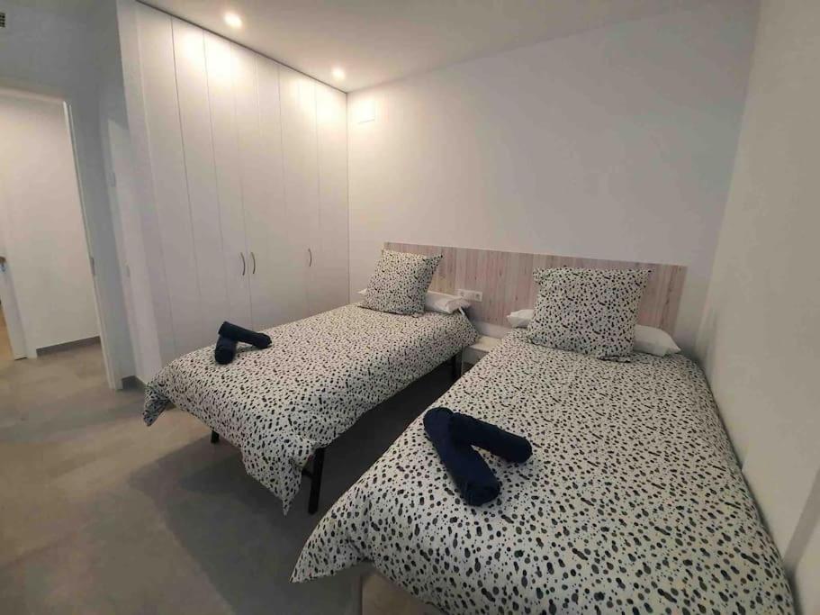 Ferienwohnung Piso Nuevo, Pk Pequeno Y A 5 Min De La Playa Caminando Cadaqués Exterior foto